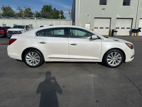 Used 2016 Buick LaCrosse Leather FWD image 2
