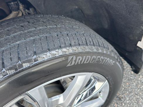 Used 2024 Chevrolet Silverado 1500 High Country w/ Technology Package image 36