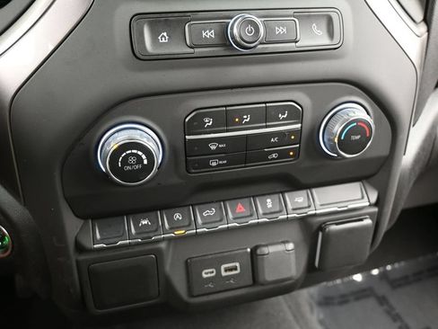Used 2025 Chevrolet Silverado 1500 Custom w/ Turbomax Blackout Package RWD image 19