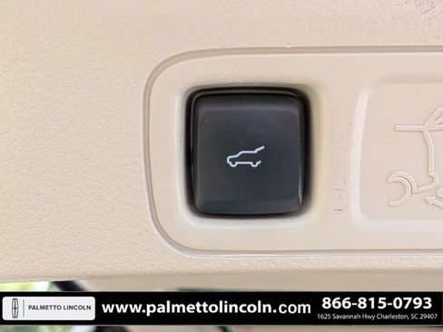 Used 2020 Lincoln Navigator L Reserve w/ Luxury Package AWD/4WD image 14