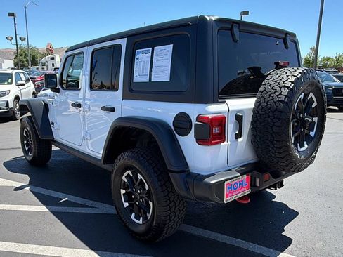 Used 2025 Jeep Wrangler Unlimited Rubicon AWD/4WD image 5