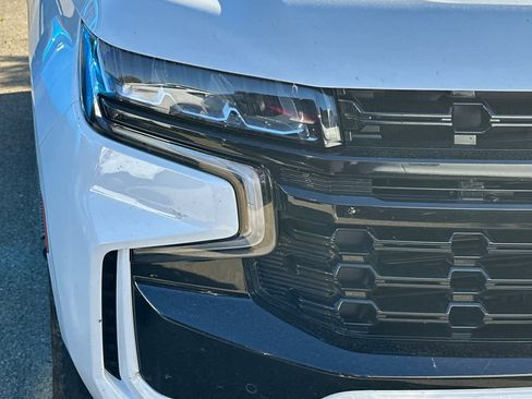 Used 2023 Chevrolet Tahoe Z71 w/ Z71 Off-Road Package AWD/4WD image 7