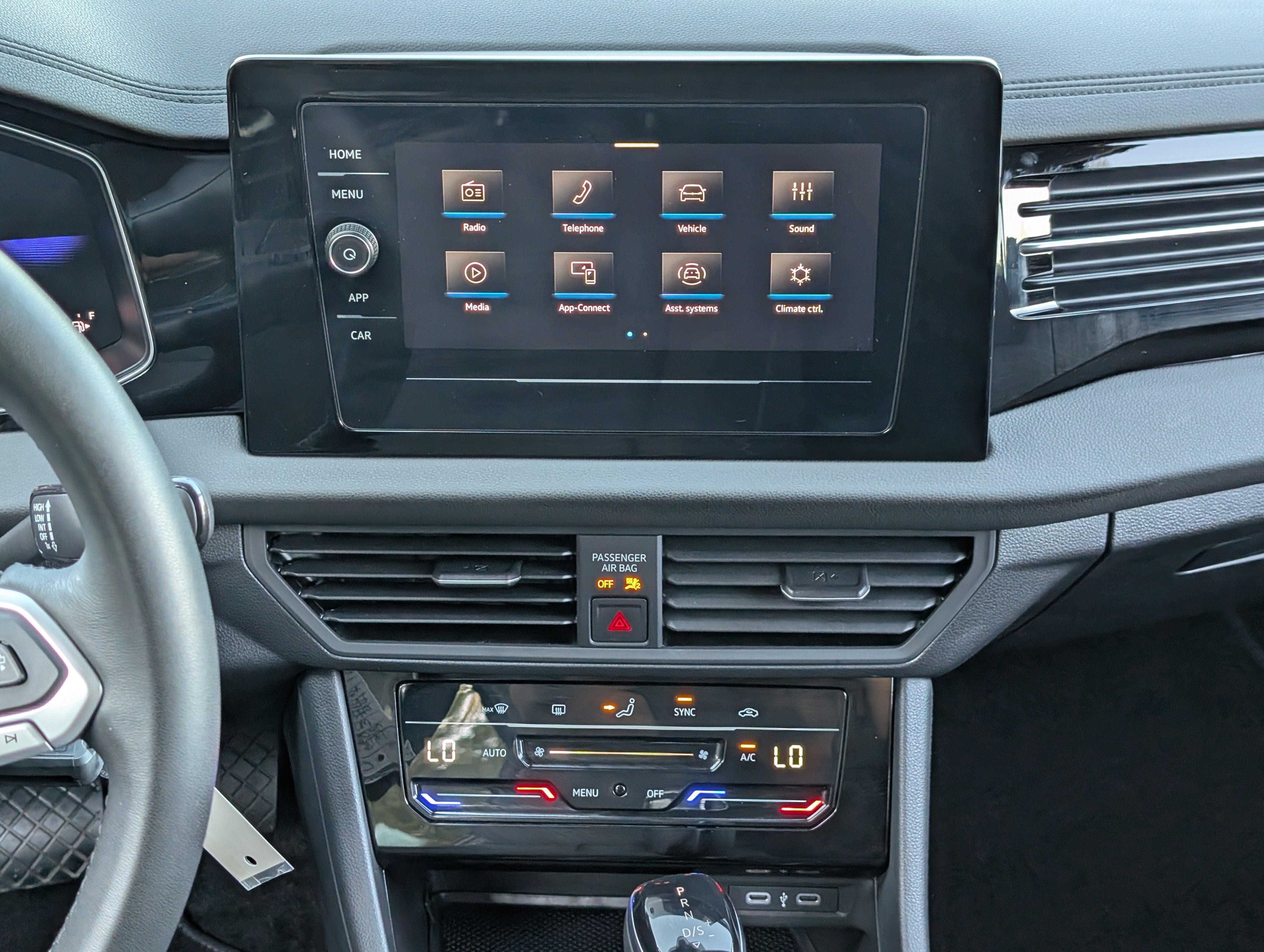 Used 2026 Volkswagen Jetta S FWD image 25