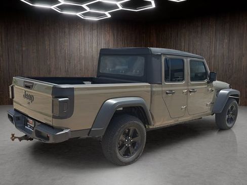 Used 2020 Jeep Gladiator Sport w/ Trailer Tow Package AWD/4WD image 7