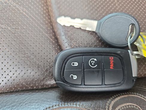 Used 2016 RAM 2500 Longhorn w/ Cold Weather Group image 37