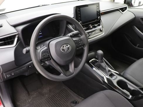 Used 2022 Toyota Corolla LE image 13