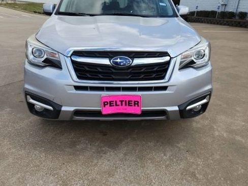 Used 2017 Subaru Forester 2.5i Touring image 2