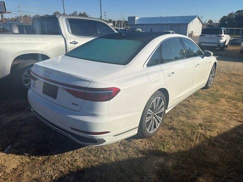 Used 2022 Audi A8 L 3.0T image 9