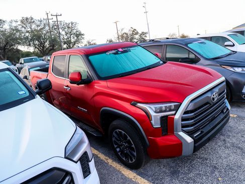 Used 2025 Toyota Tundra Limited image 7