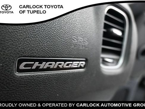 Used 2022 Dodge Charger SXT RWD image 37