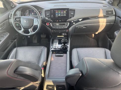 Certified 2022 Honda Pilot Black Edition image 12