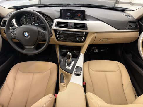 Used 2018 BMW 320i Sedan RWD image 24