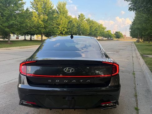 Used 2021 Hyundai Sonata SEL w/ Convenience Package FWD image 10