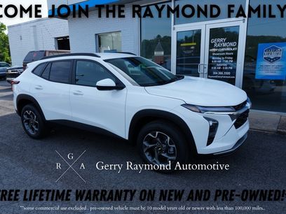 New 2025 Chevrolet Trax LT w/ Driver Confidence Package