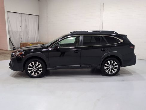 Used 2024 Subaru Outback Limited AWD/4WD image 6