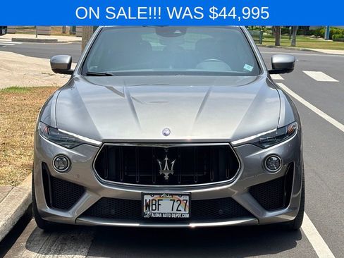 Used 2019 Maserati Levante Trofeo AWD/4WD image 7