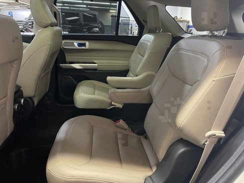 Certified 2021 Ford Explorer Limited w/ Equipment Group 301A image 12