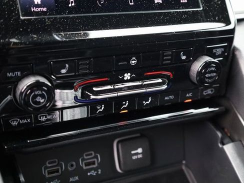 New 2025 Jeep Grand Cherokee L Laredo w/ Luxury Tech Group I AWD/4WD image 18