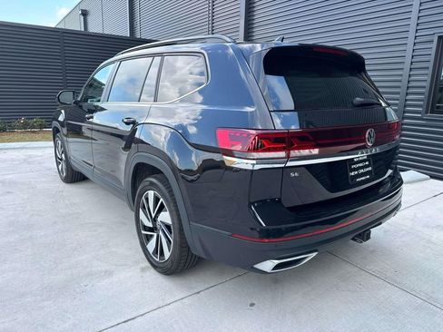 Used 2024 Volkswagen Atlas SE image 3