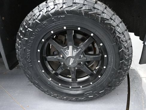 Used 2017 GMC Sierra 1500 SLE w/ SLE Value Package AWD/4WD image 44