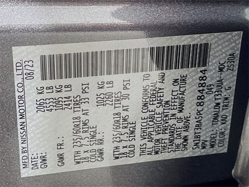 Used 2023 Nissan Rogue SV image 31