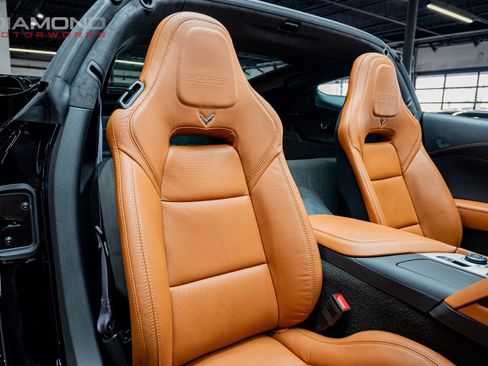 Used 2016 Chevrolet Corvette Z06 w/ 3LZ Preferred Equipment Group image 15