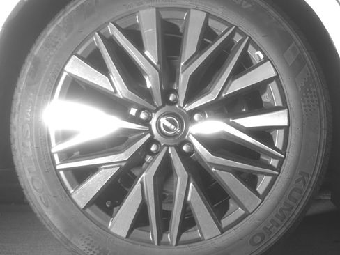 Used 2025 Nissan Altima 2.5 SV FWD image 15