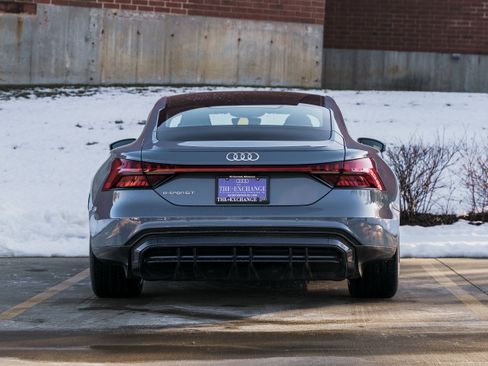 Certified 2024 Audi e-tron GT Premium Plus w/ Executive Package image 28