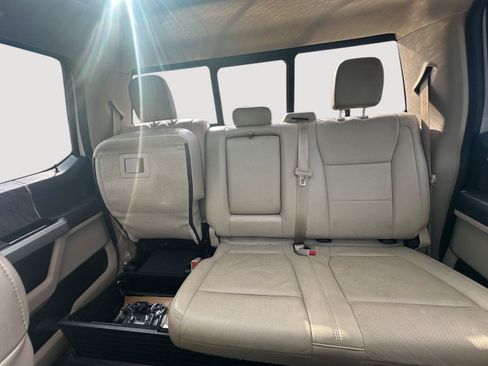 Used 2017 Ford F250 Lariat w/ Lariat Ultimate Package AWD/4WD image 12
