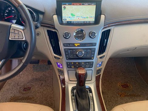 Used 2011 Cadillac CTS Premium RWD image 13
