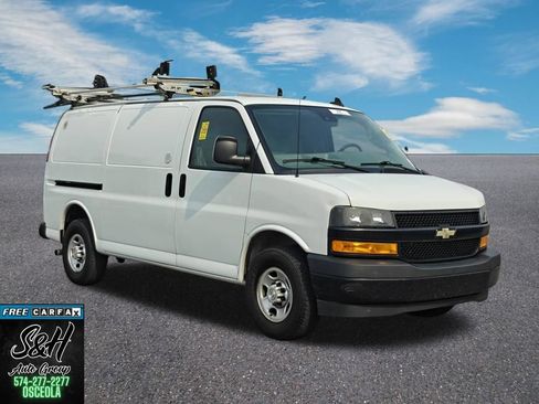 Used 2020 Chevrolet Express 2500 w/ Safety Package RWD image 3