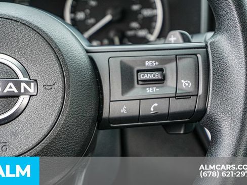 Used 2024 Nissan Rogue S AWD/4WD image 29