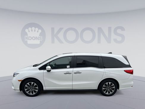 Used 2023 Honda Odyssey EX-L image 2