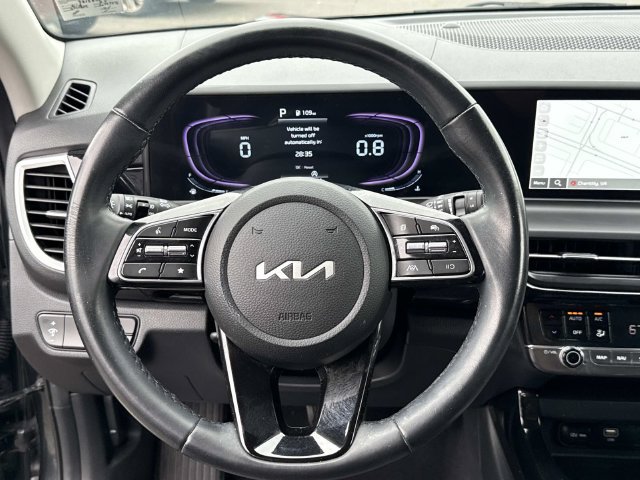 Used 2025 Kia Seltos S AWD/4WD image 18