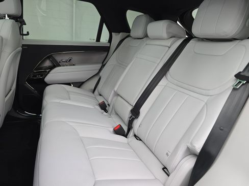 New 2026 Land Rover Range Rover Sport SE image 14