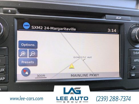 Used 2017 Nissan Titan SV image 24