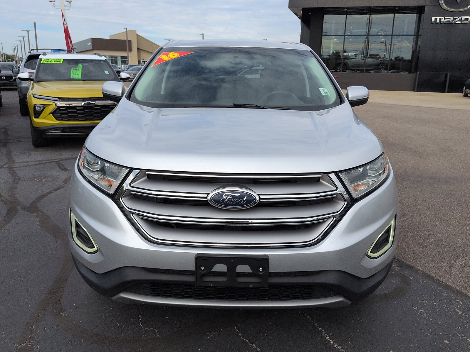 Used 2016 Ford Edge SEL FWD image 3