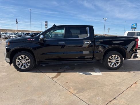 Used 2020 Chevrolet Silverado 1500 LTZ w/ LTZ Premium Package image 3