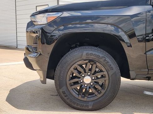 Used 2026 Chevrolet Colorado LT RWD image 8