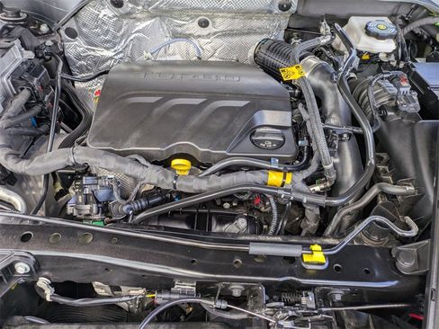 Used 2024 Chevrolet Trax LT image 35