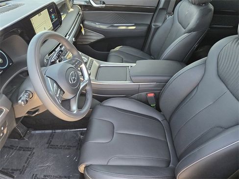 Used 2025 Hyundai Palisade Calligraphy image 8