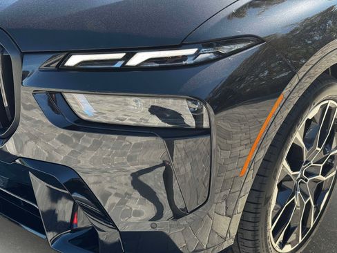 Used 2026 BMW X7 M60i image 9