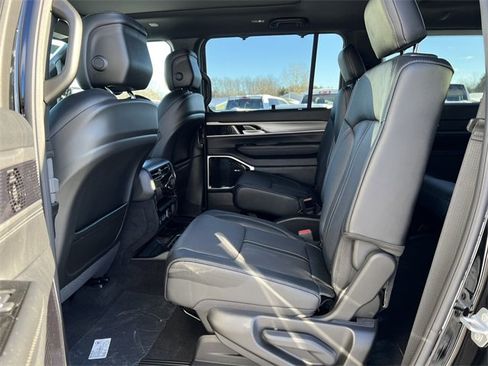 New 2026 Jeep Grand Wagoneer L Limited image 4