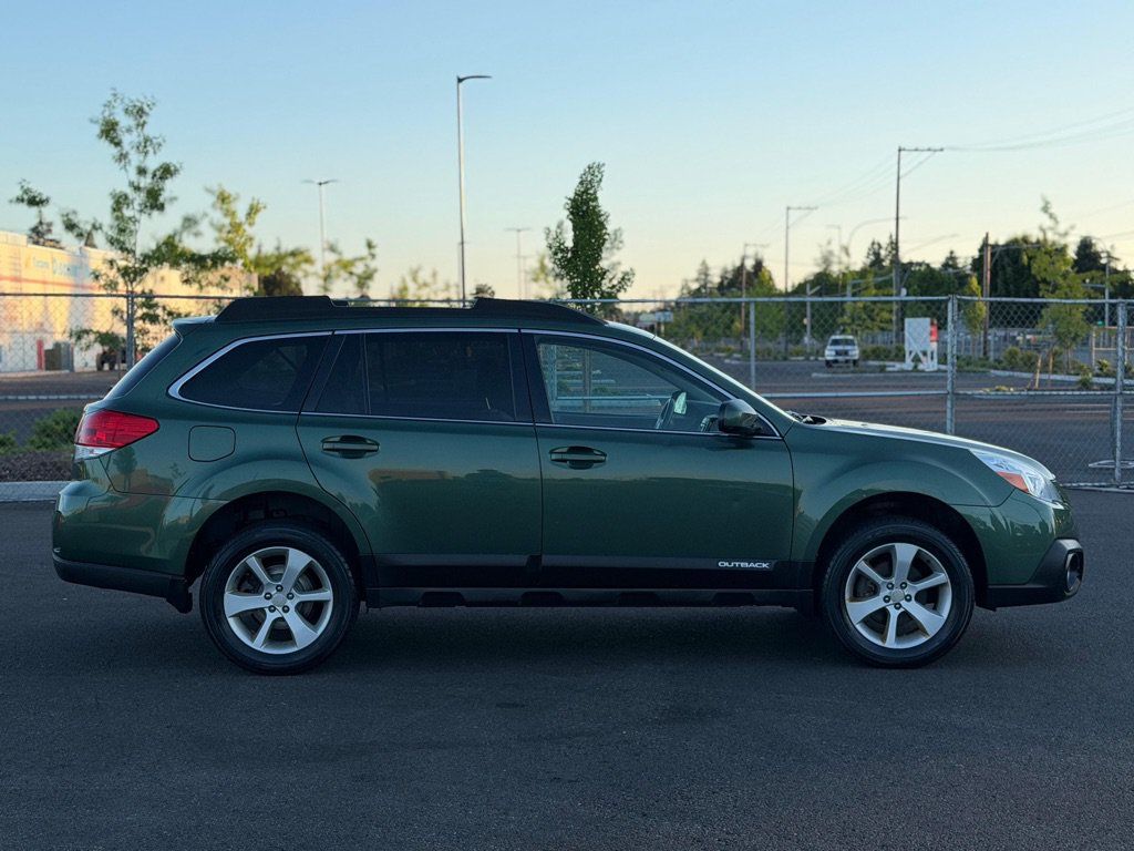 Used 2014 Subaru Outback 2.5i Premium AWD/4WD image 4