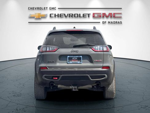 Used 2019 Jeep Cherokee Trailhawk w/ Comfort & Convenience Group AWD/4WD image 4