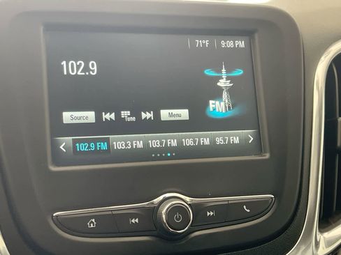 Used 2018 Chevrolet Equinox LS w/ LPO, Cargo Package AWD/4WD image 16