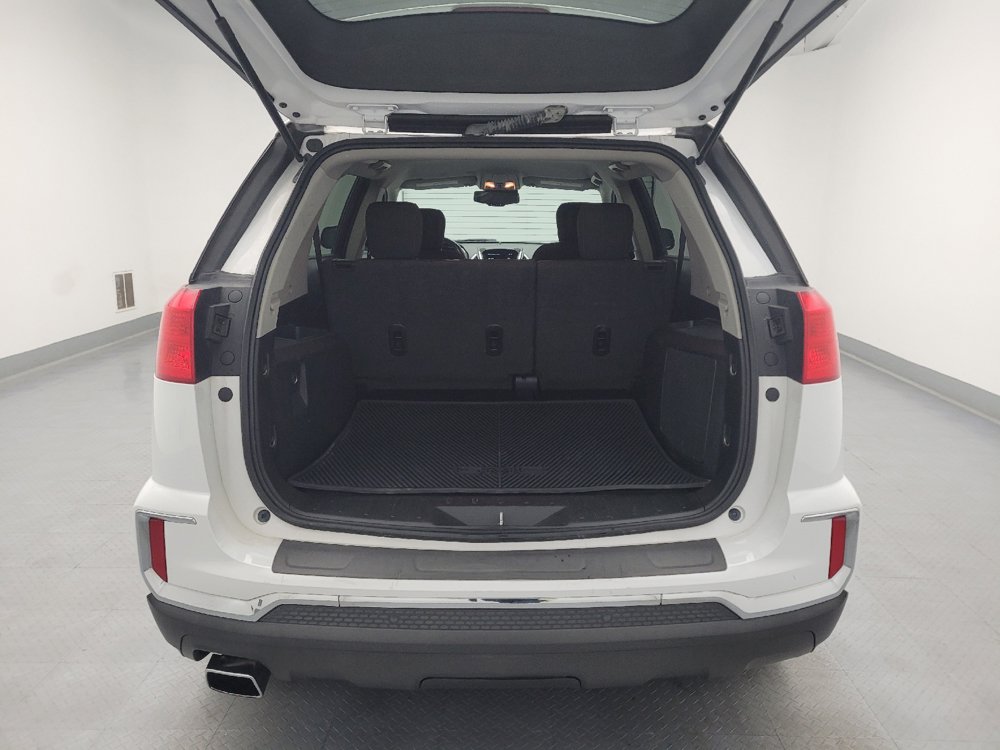 Used 2017 GMC Terrain SLE w/ Chrome Edition FWD image 29
