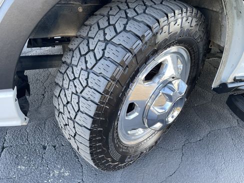 Used 2022 Ford Transit 350 XLT image 10