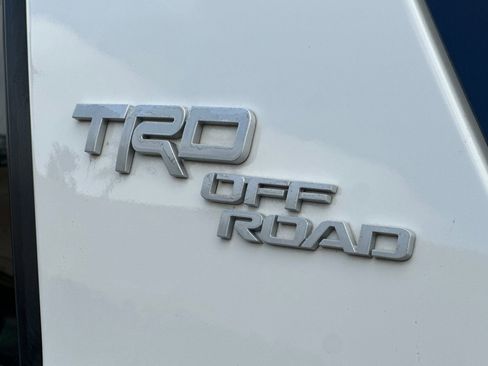 Used 2019 Toyota 4Runner TRD Off-Road Premium image 30