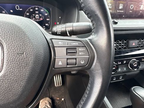 Used 2023 Honda Accord Sport image 21